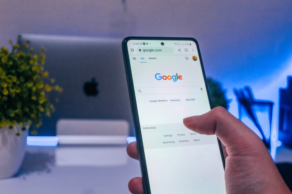 a person searching on google